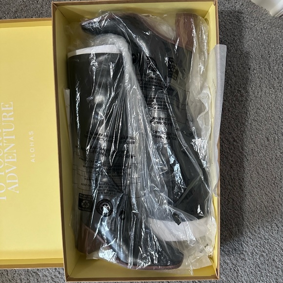 Alohas East Boots Black - Picture 2 of 7